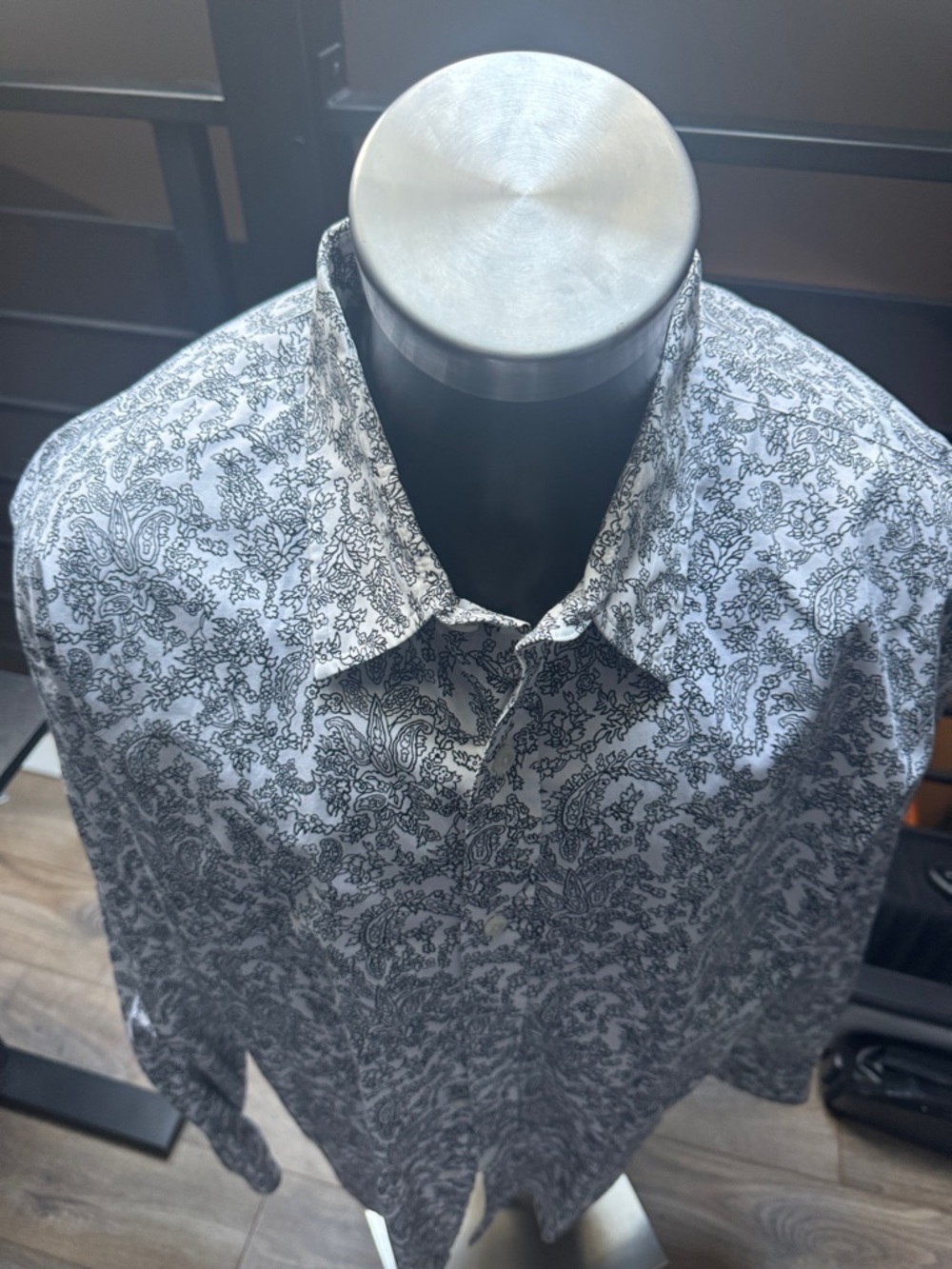 Express Men's Black & White Paisley Button-Down Shirt